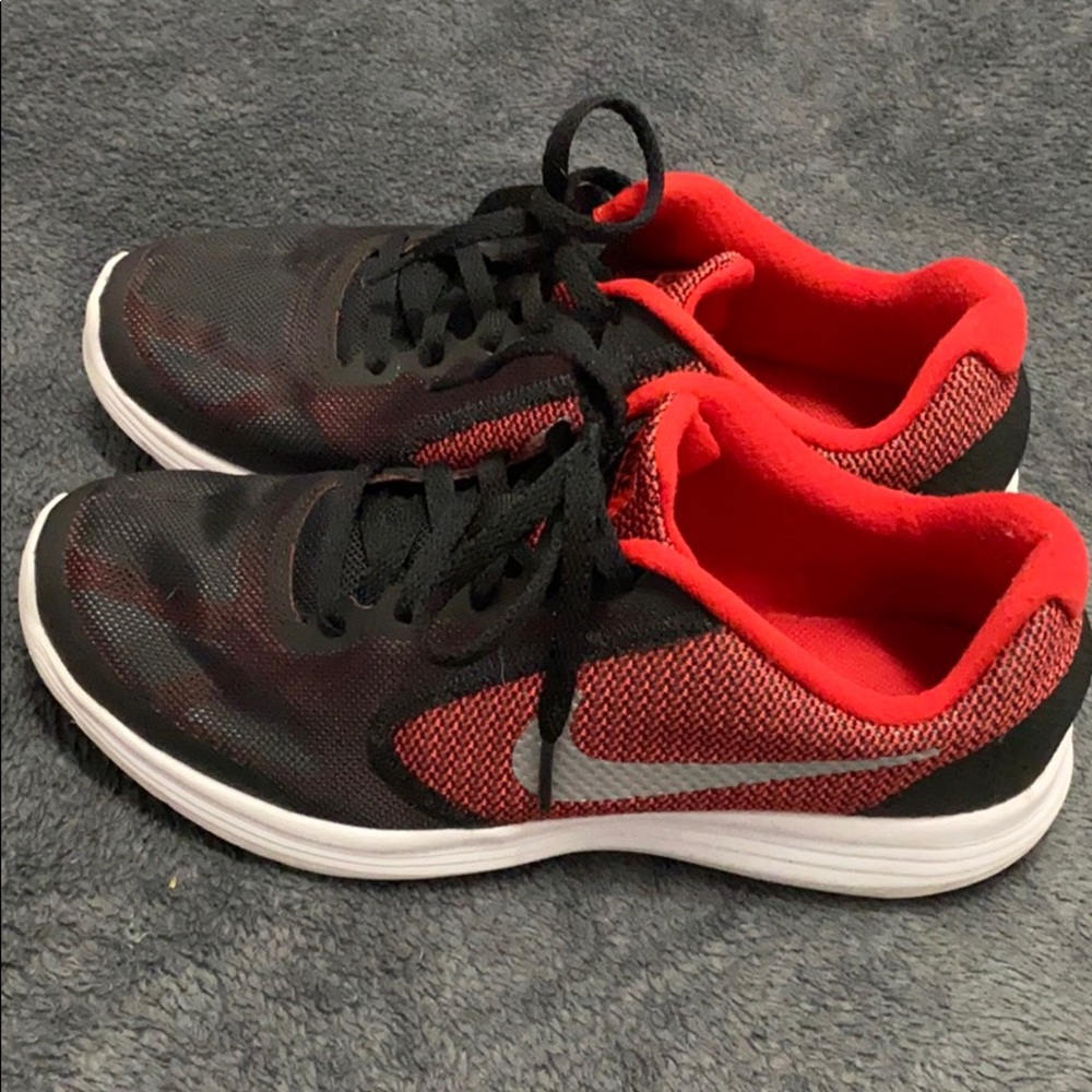Sports shoes Nicke
